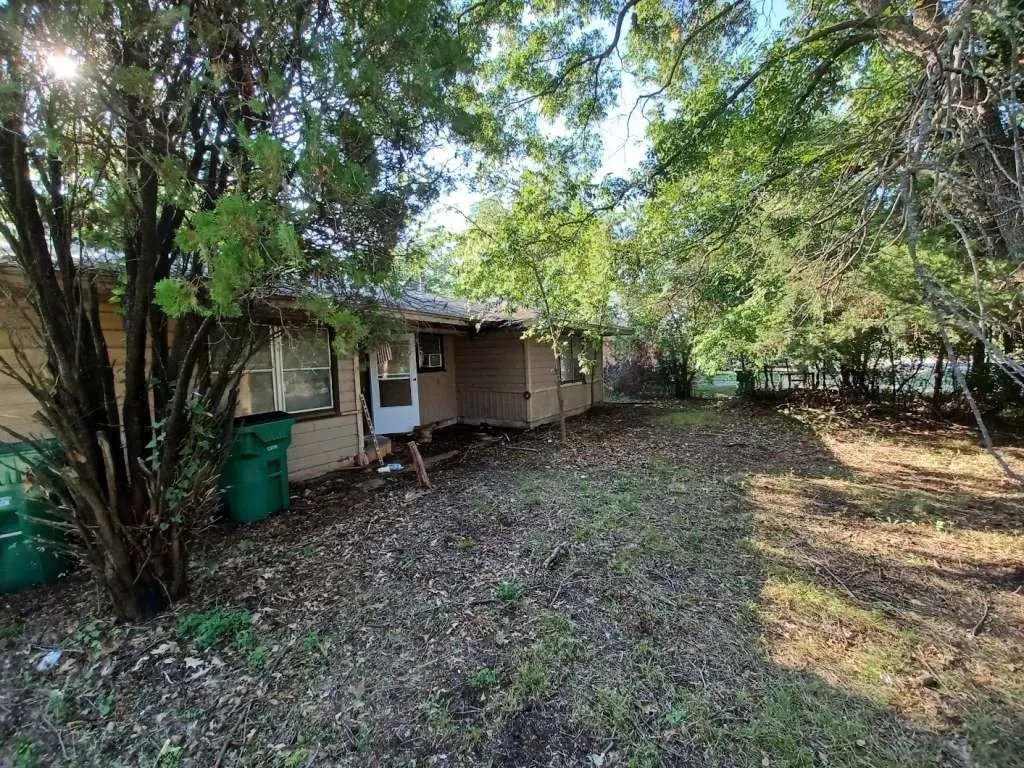 617 Grayson St