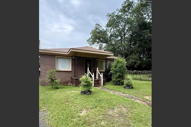 1446 Ridgewood Dr