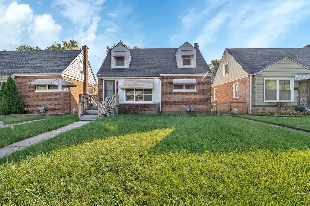 1481 Lincoln Ave