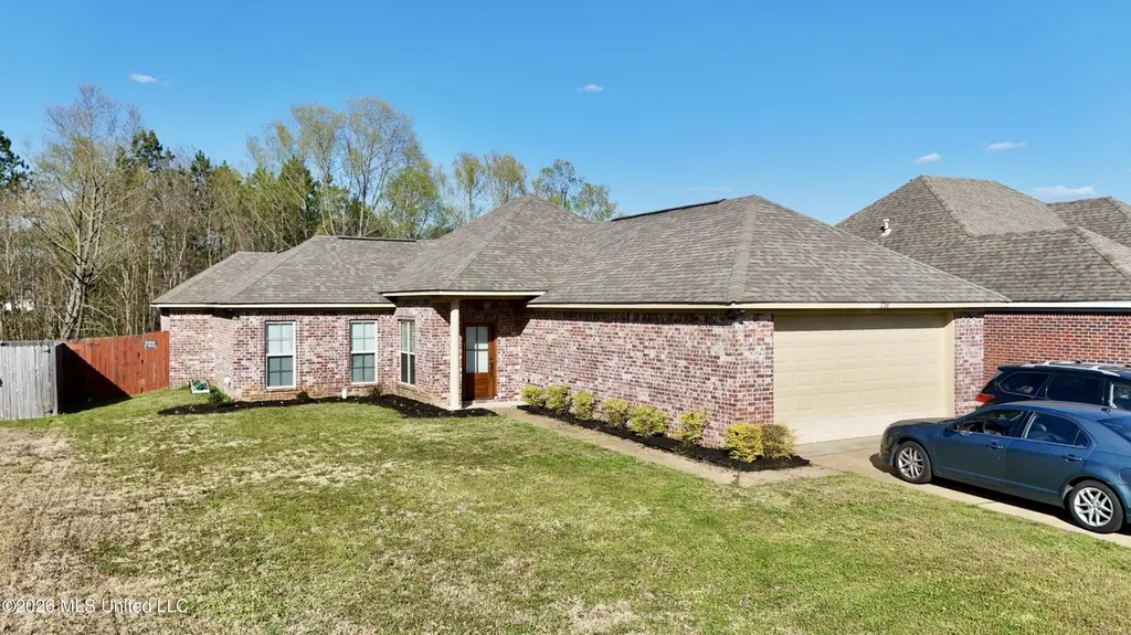 736 Hartwood Cv