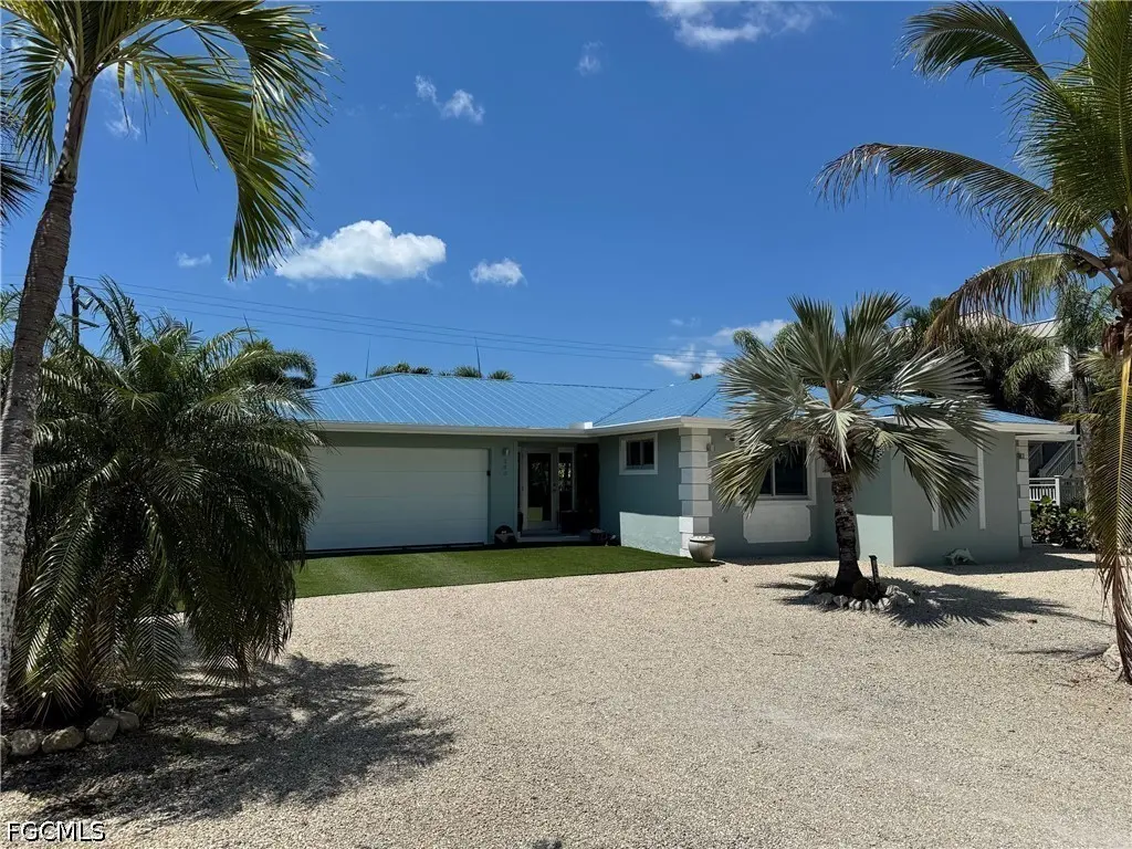 240 Southwinds Dr