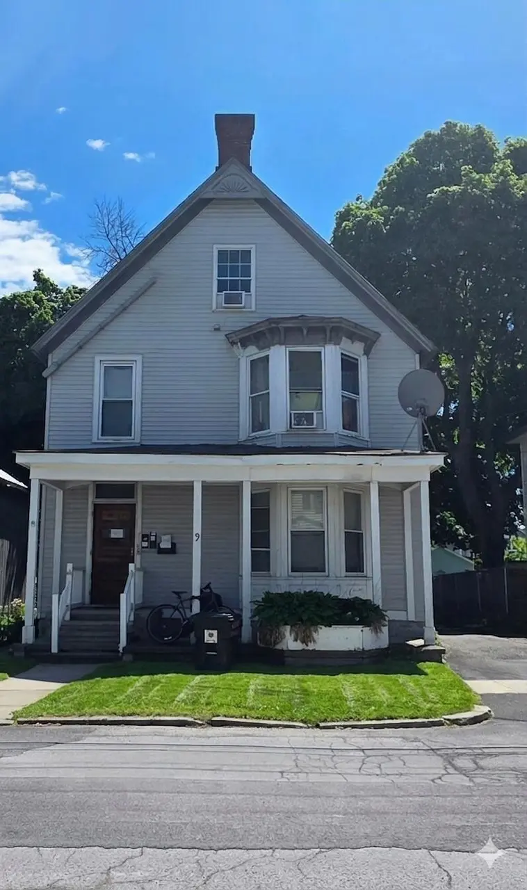 9 Couch St