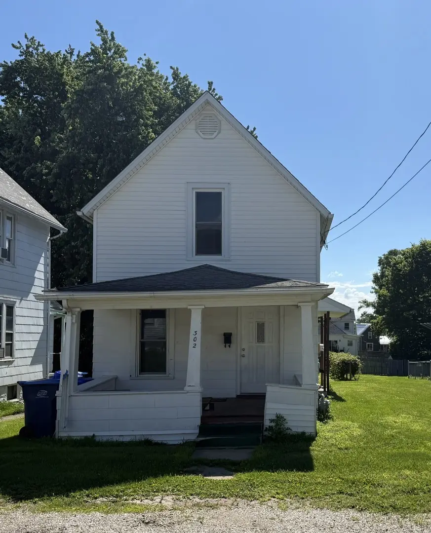 302 S Walnut St