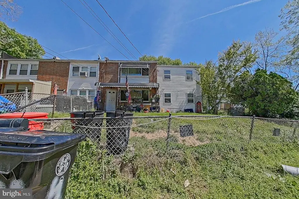 401 Burbank Ct