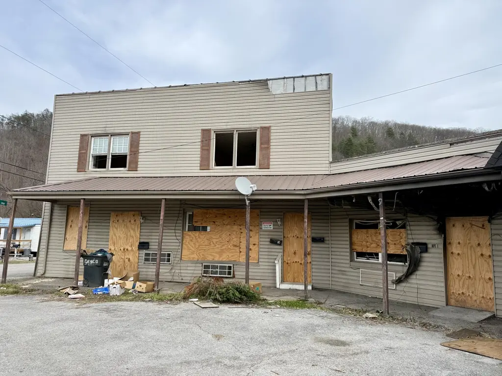 2517 N Main St