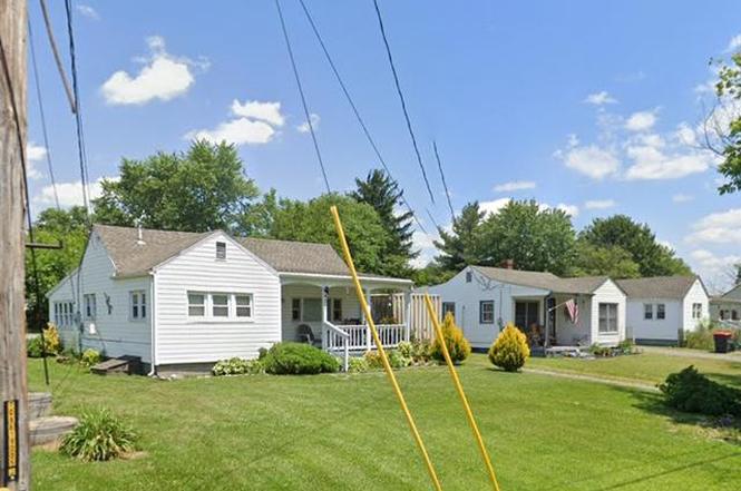 437, 441, 445 Stephenson Rd