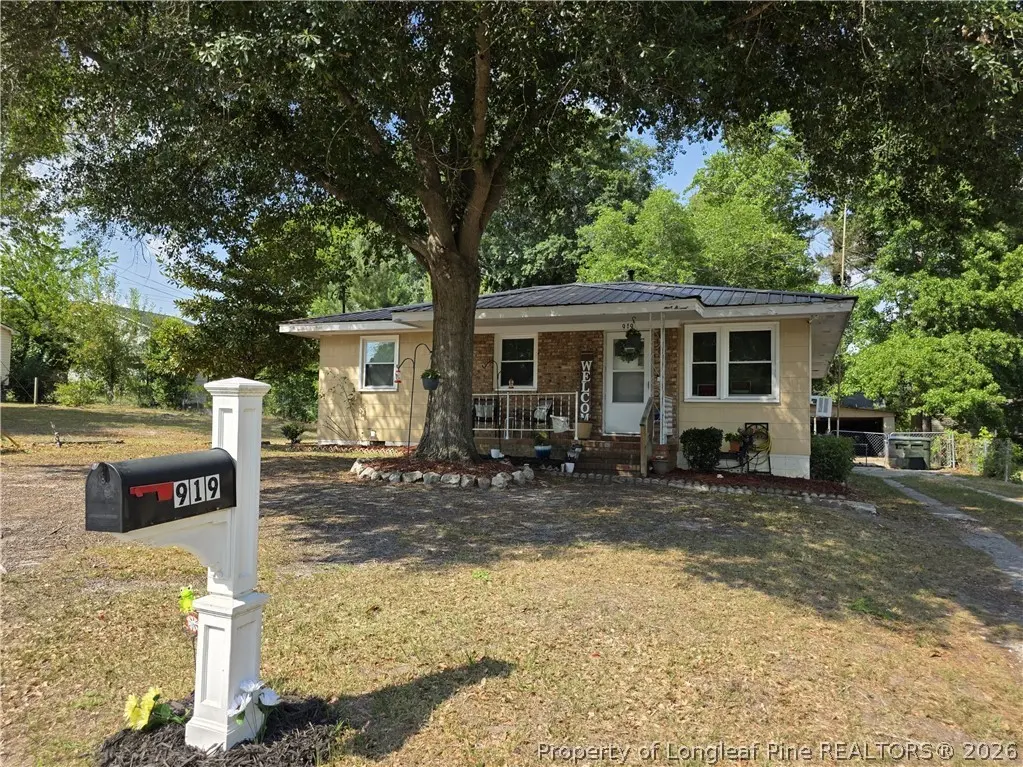 919 Fleetwood Dr