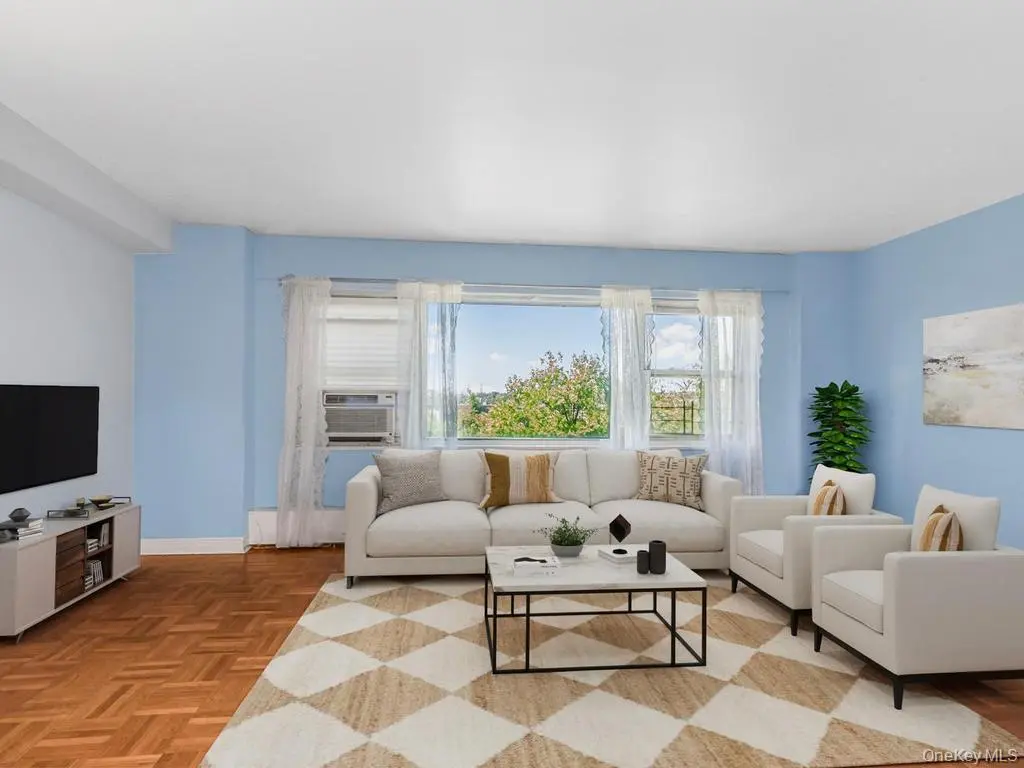 2 Fordham Hill Oval Unit 5B