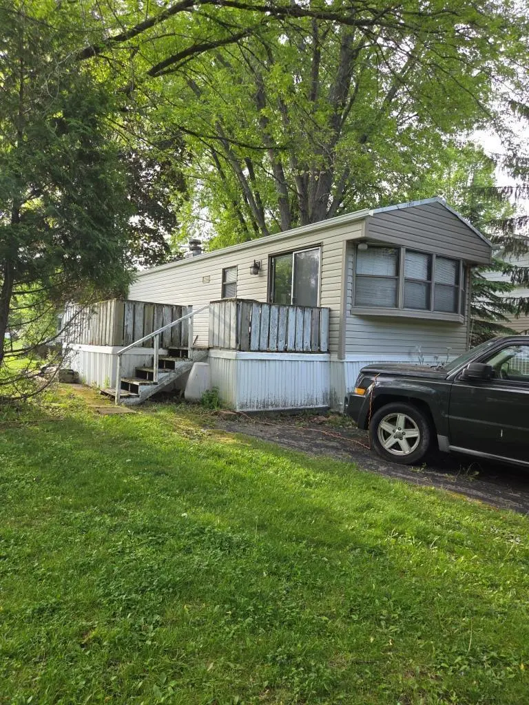 381 Skyline Dr