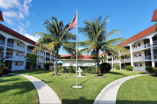 580 Egret Dr #322