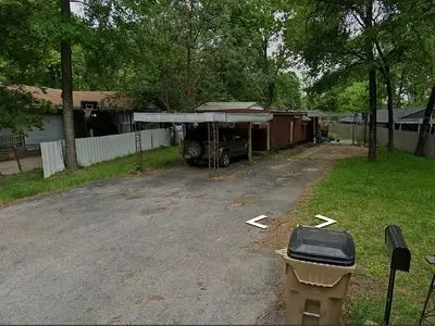 306 Live Oak Ln