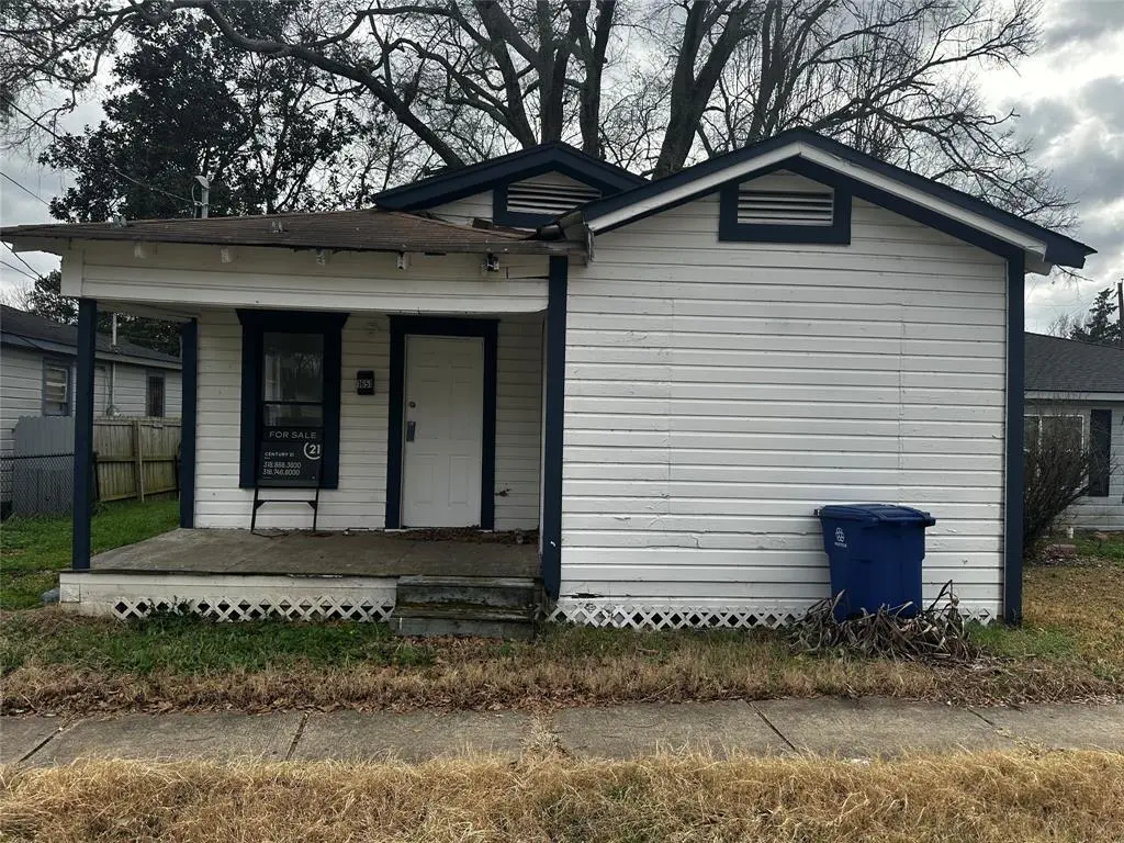 1651 Cox