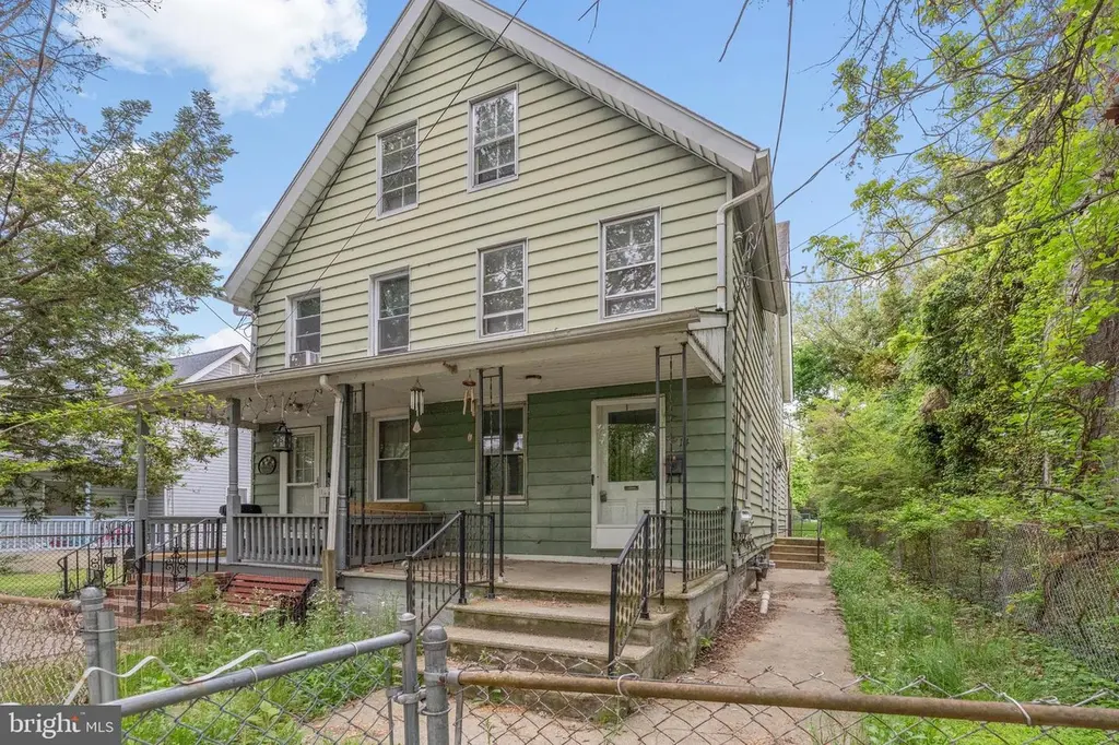 14 Seventh St