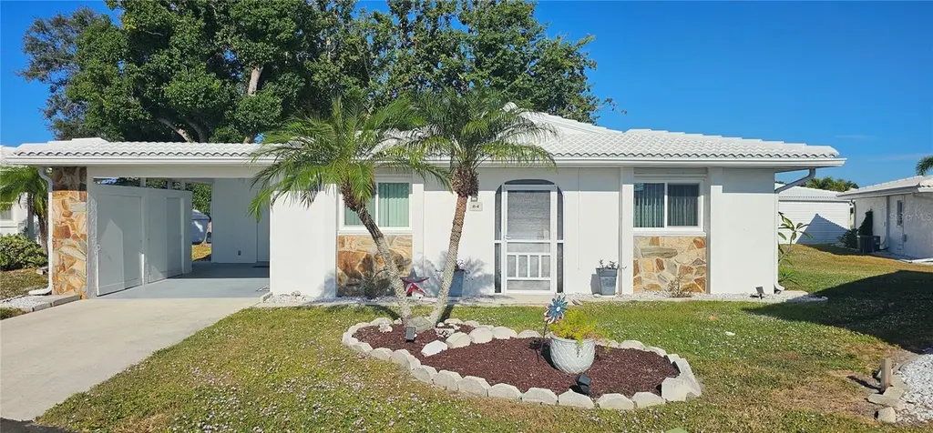 64 Circlewood Dr Unit A2-3