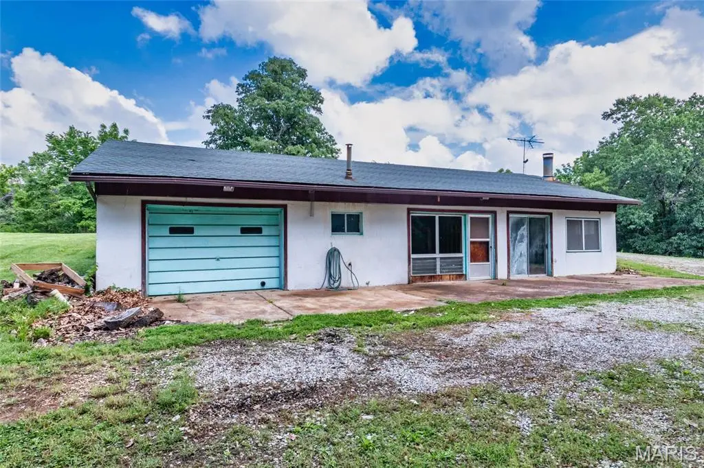 5050 Ridgeview Dr