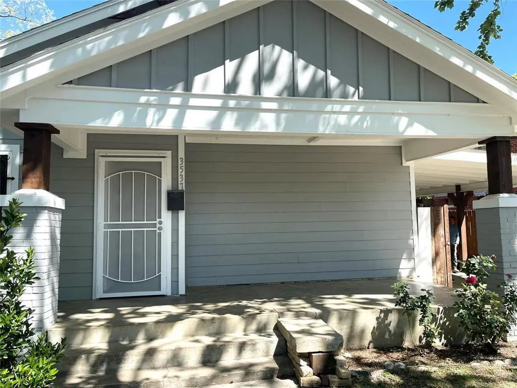 3537 Avenue I