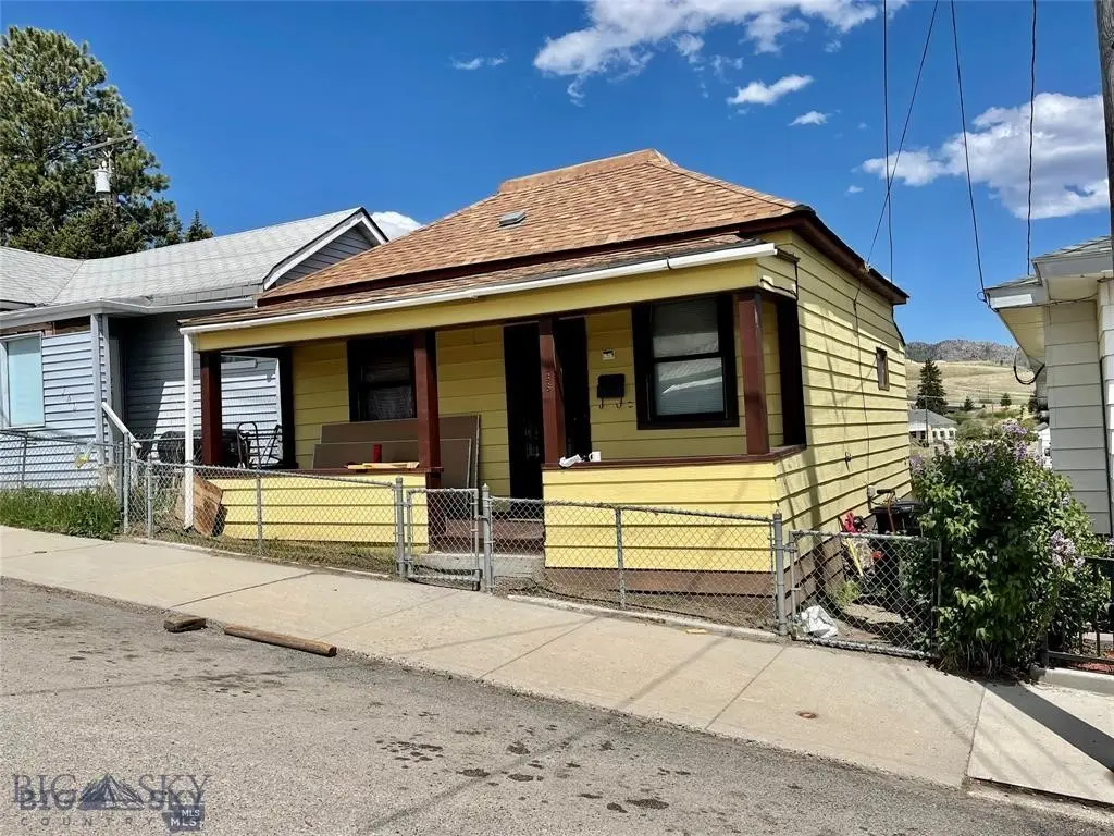 738 N Montana St