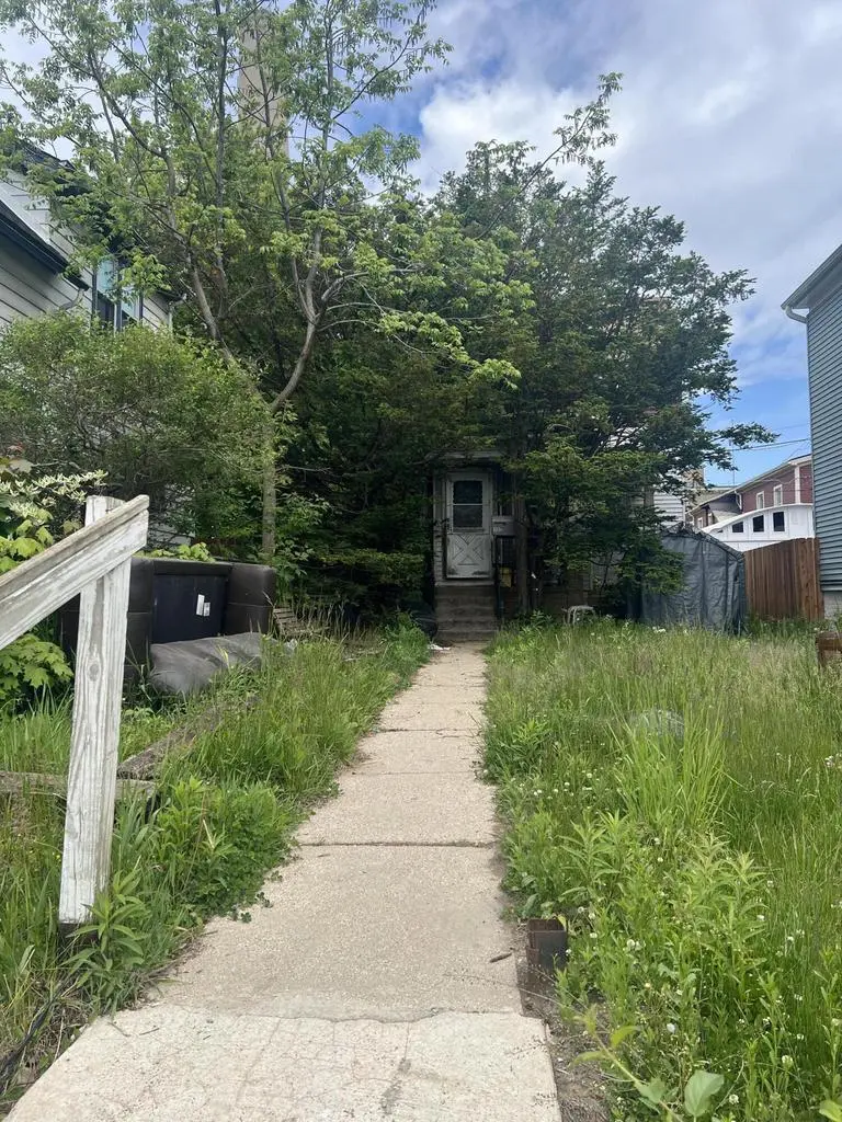 132 E Rosedale Ave #134