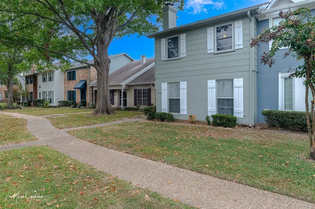 112 Carson Dr