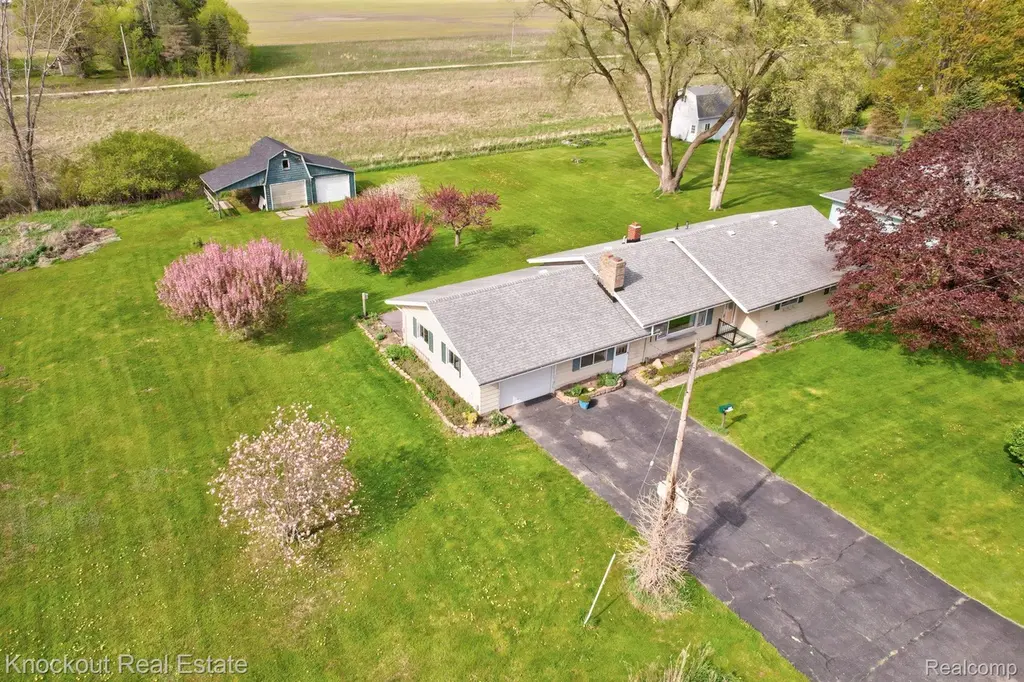 10051 Canada Rd