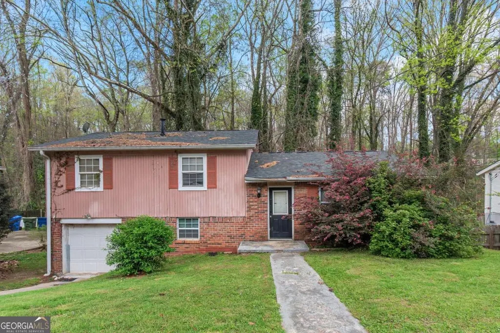 316 Argus Cir NW