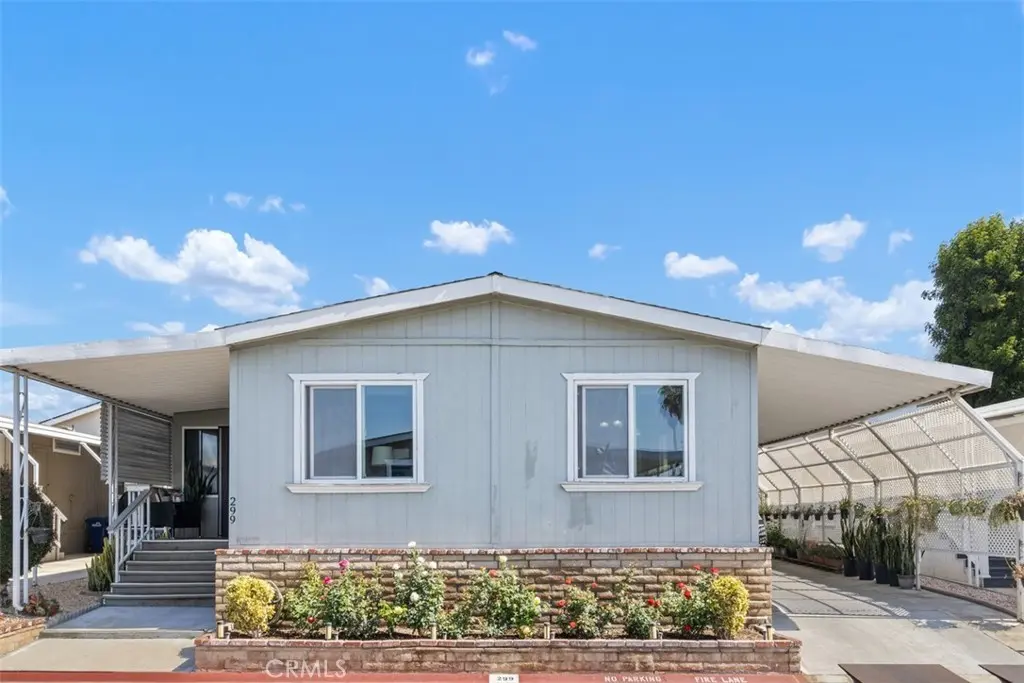 1456 E Philadelphia St Spc 299