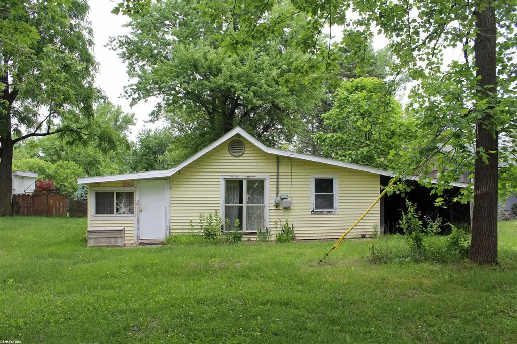 4954 Whipple Lake Rd St