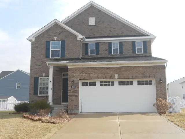 3198 White Ash Dr