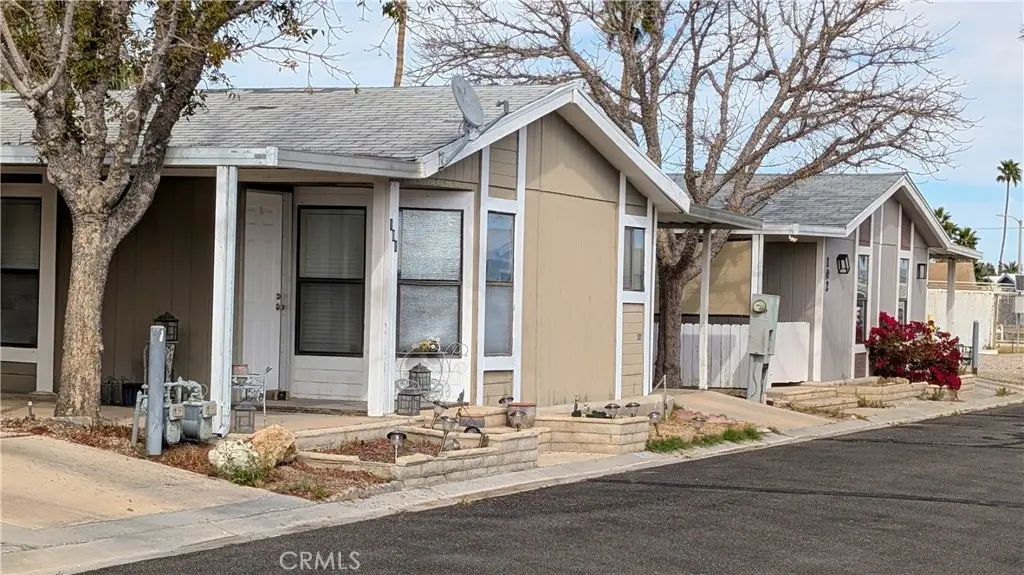 3589 Wells Rd #101