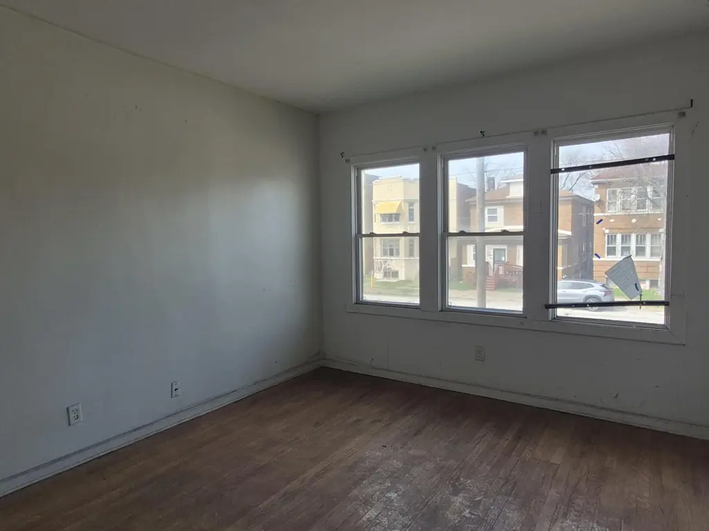 1113 W 11th Ave