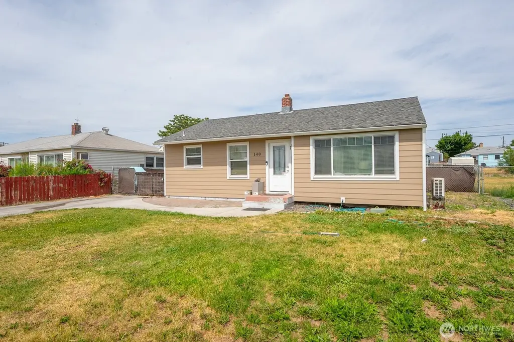 140 W Northshore Dr