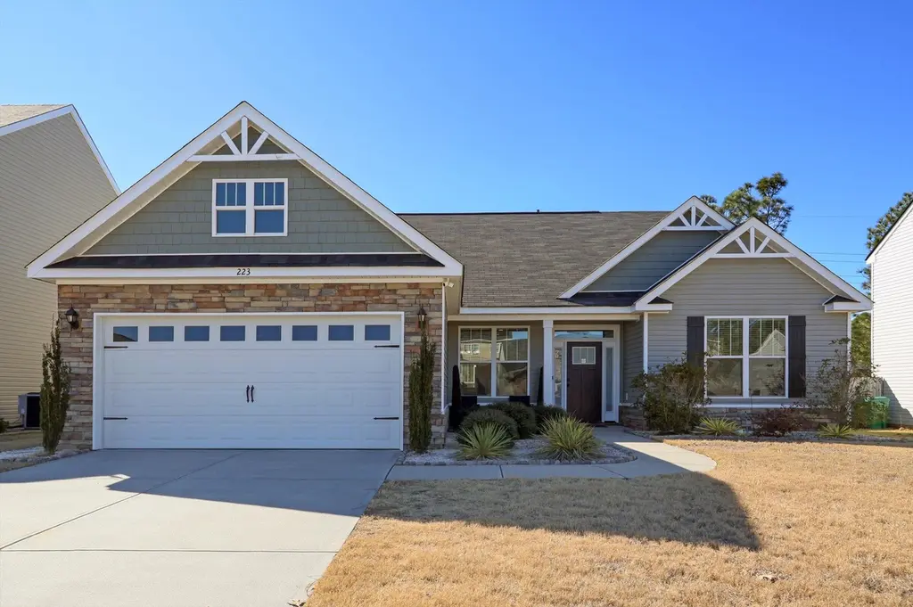 223 Almond Dr
