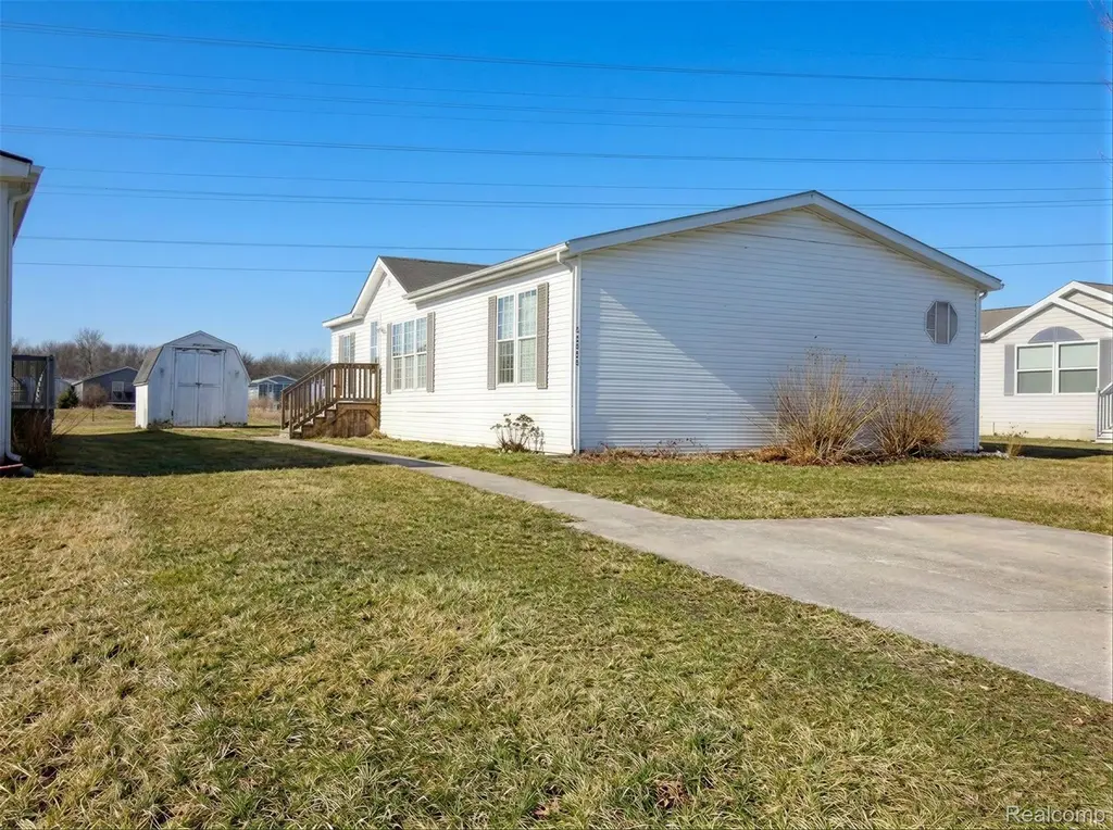 39200 Harbor