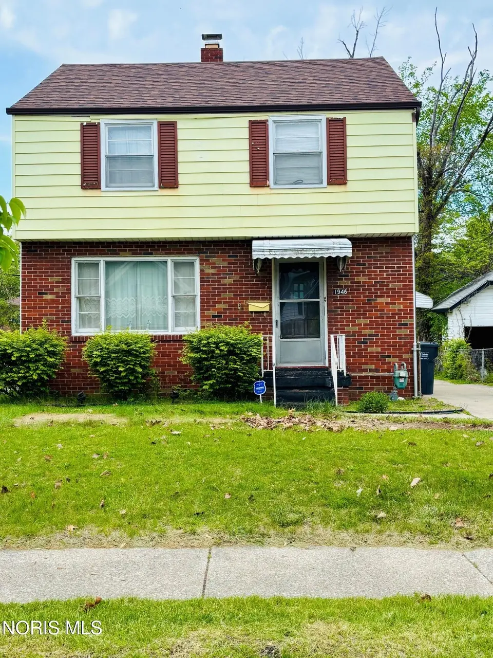 1946 Oakwood Ave