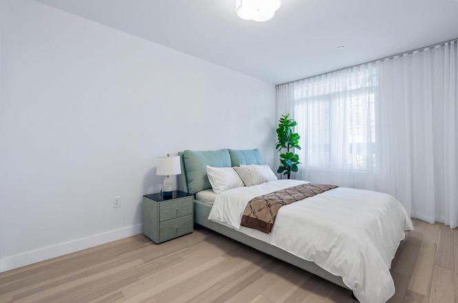 26-01 4th St Unit 5J