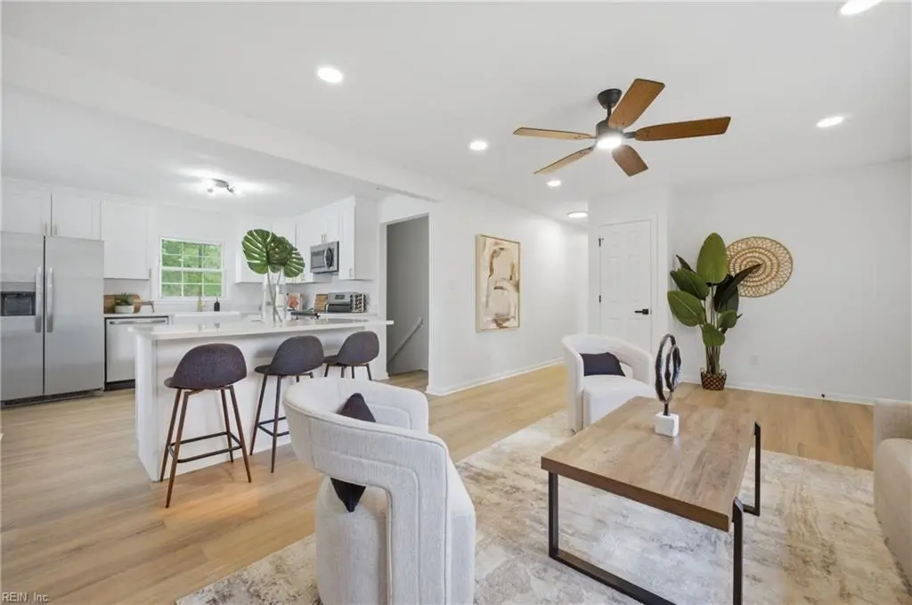 152 Sheppard Dr