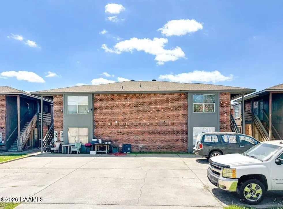104 Meudon St
