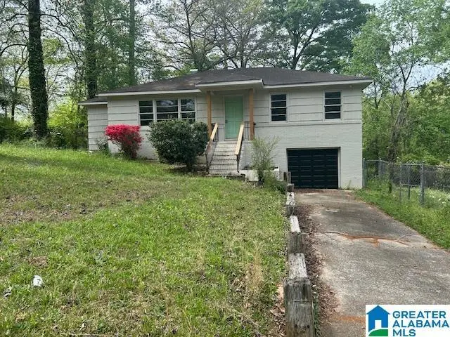 200 Boxwood Cir