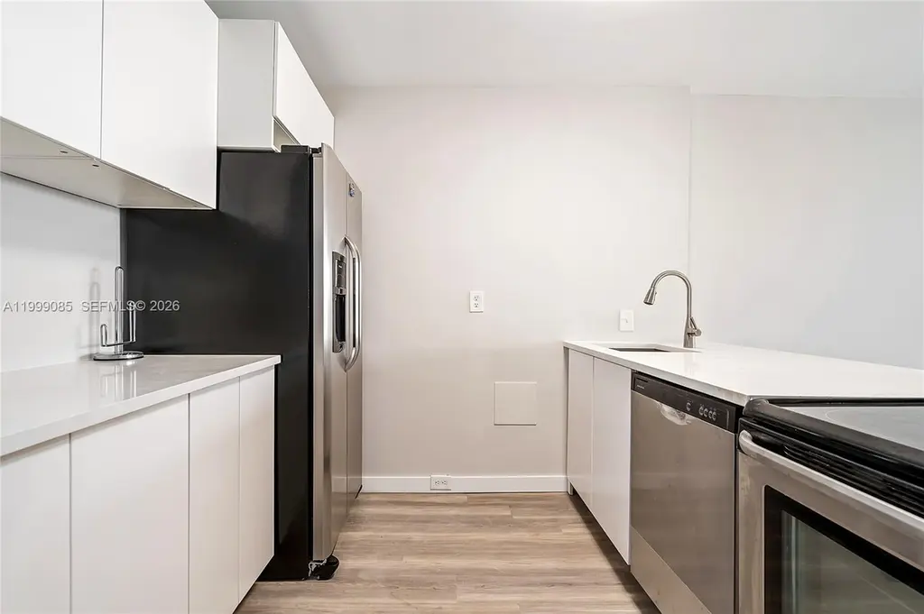 701 Three Islands Blvd #316