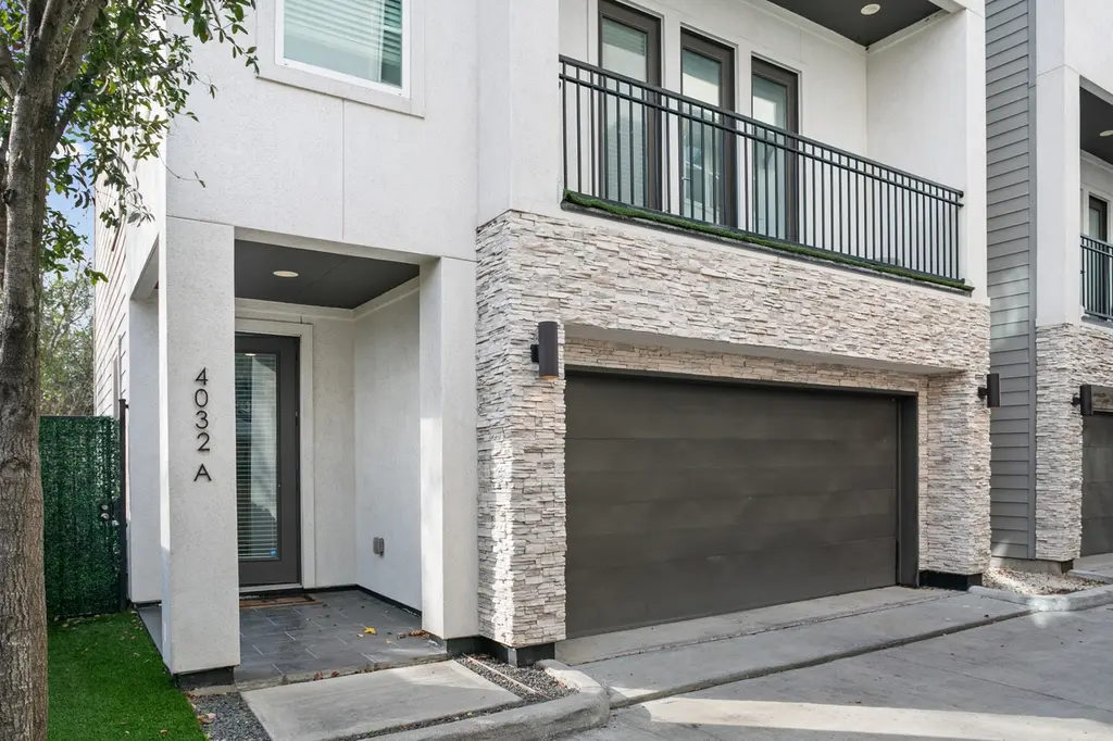 4032 Buck St Unit A