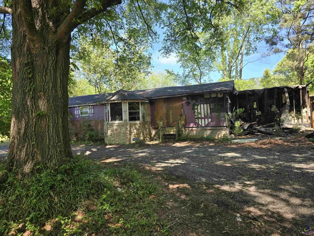 17 Sunset Cir