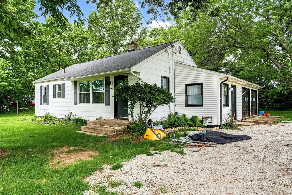 7040 S County Road 25a
