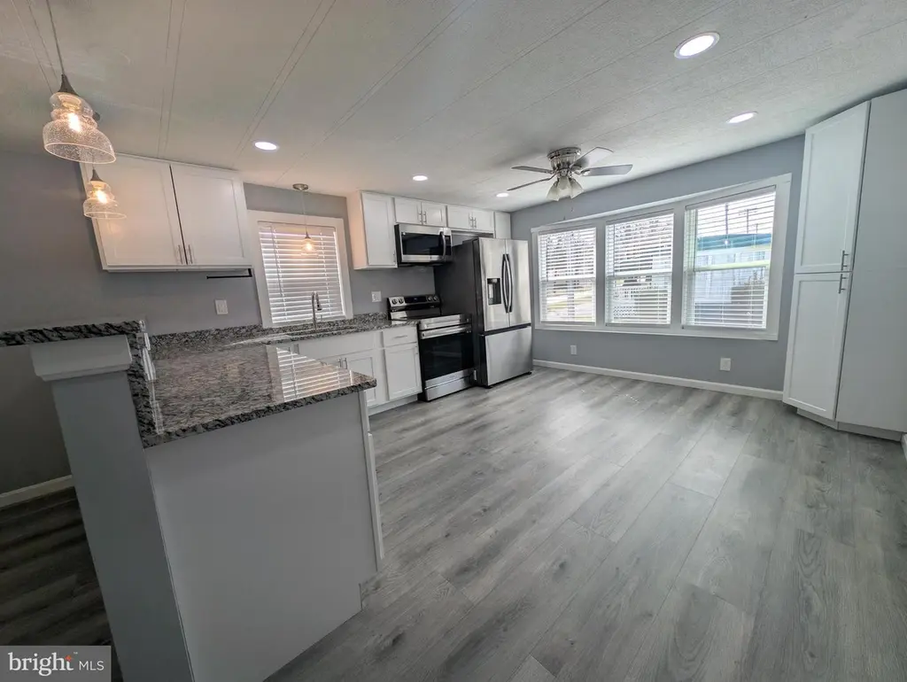 200 Robwood Rd