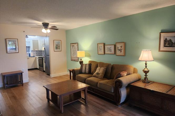 4820 Lucerne Lakes Blvd #106