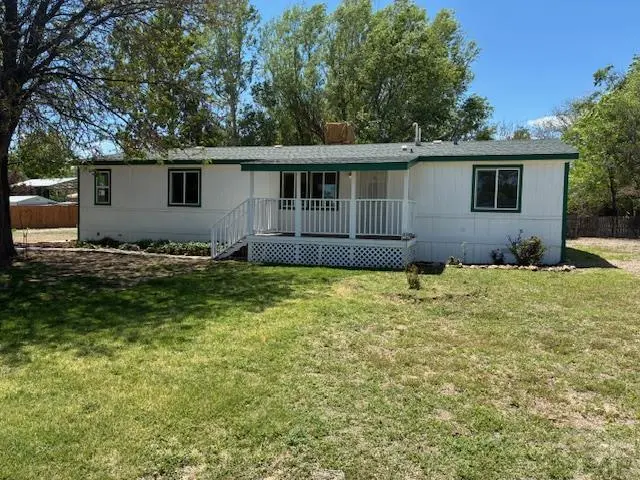 330 E Stewart Dr