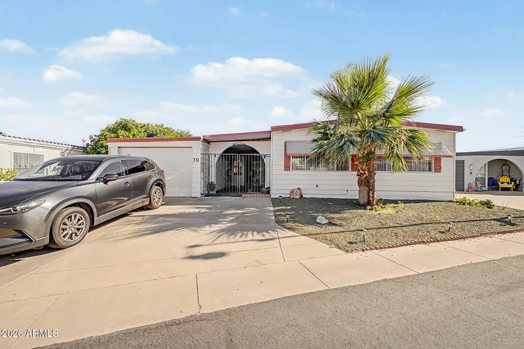 10201 N 99th Ave Unit 70b
