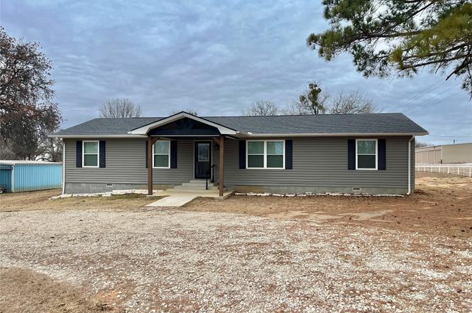 2163 Paradise Rd