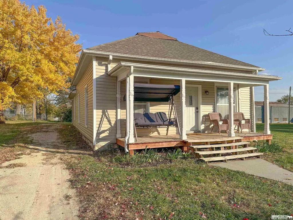 1048 G St