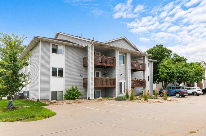 120 Shannon Dr #4