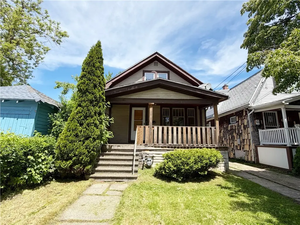 14 Midway Ave